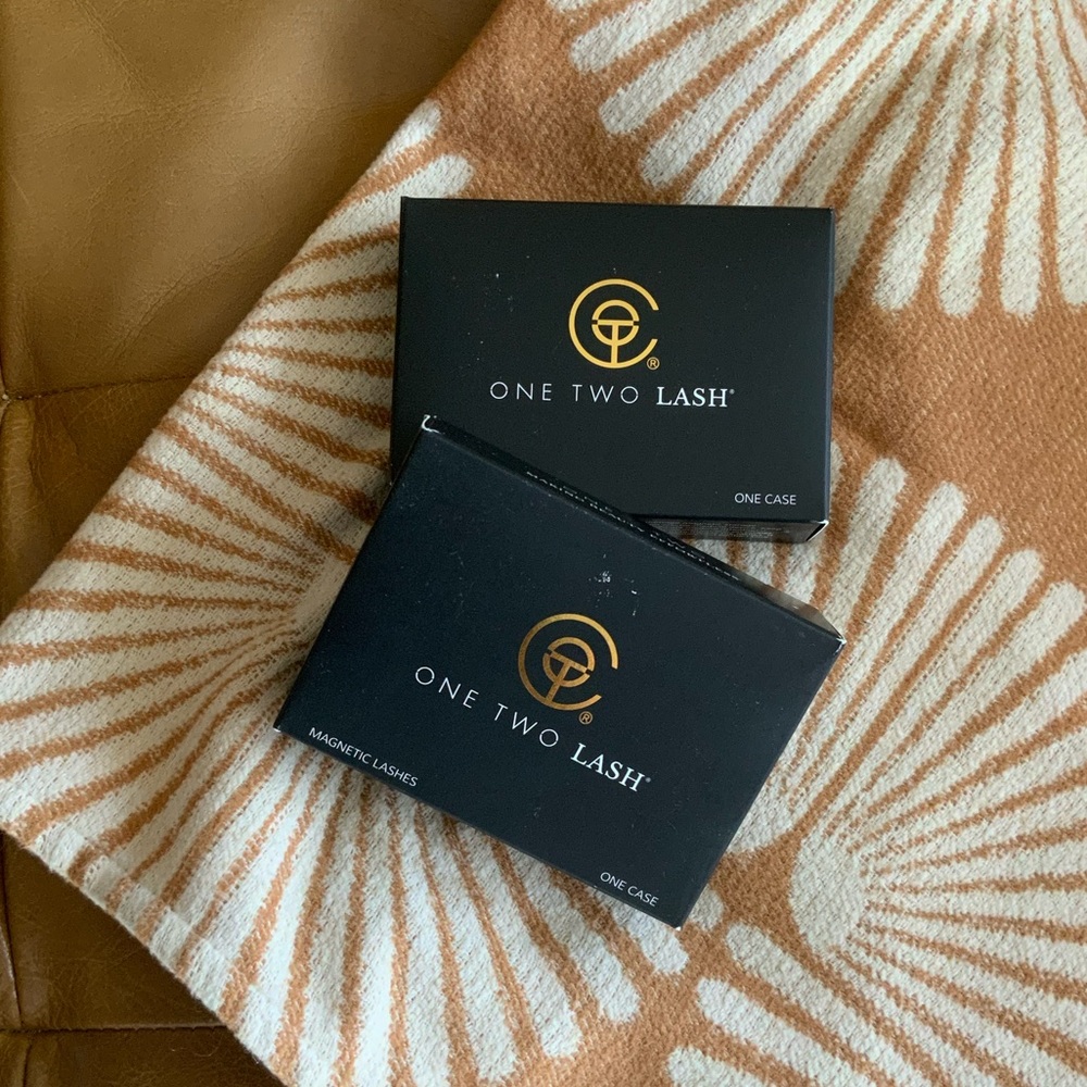 ONE TWO LASH - EXTRA BOLD FULL LASH